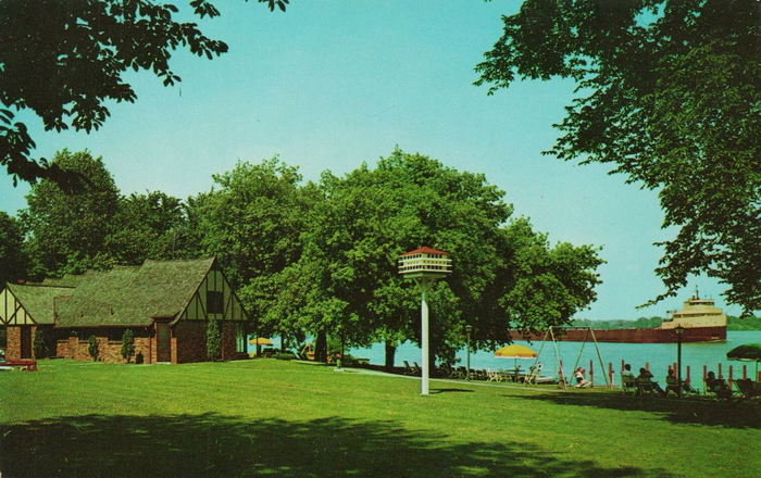 St. Clair Inn (St Clair Inn) - Postcard (newer photo)